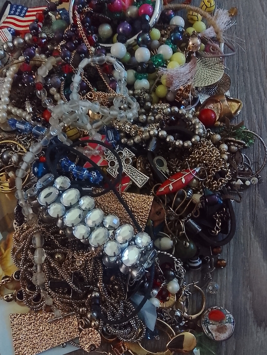 Source Unknown Jewelry - Mixed Craft Jewelry Lot 1 ( 2.5 lb.)